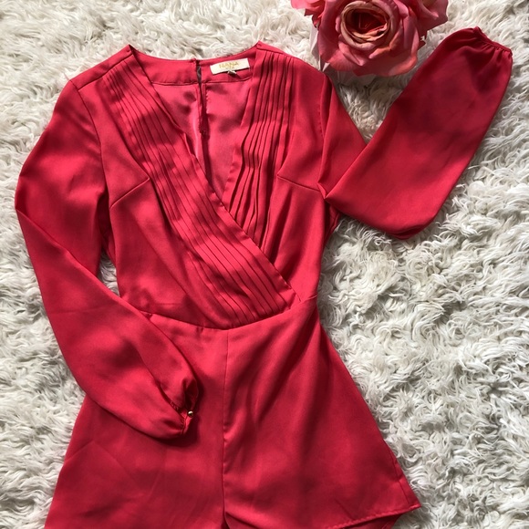 Romper Open Back - Picture 2 of 6